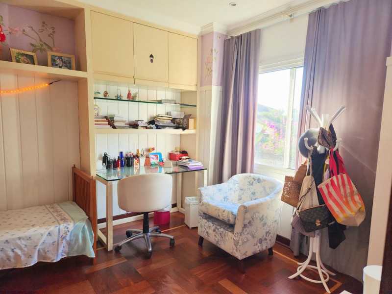 Suite002b - 15