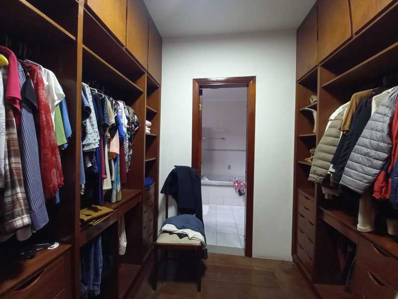 CLOSET SUÍTE1 - 14