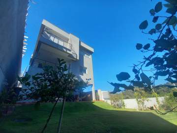 FACHADA POSTERIOR - 1