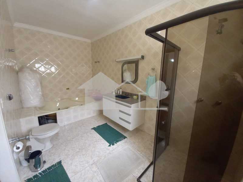 BANHEIRO DA SUÍTE - 12