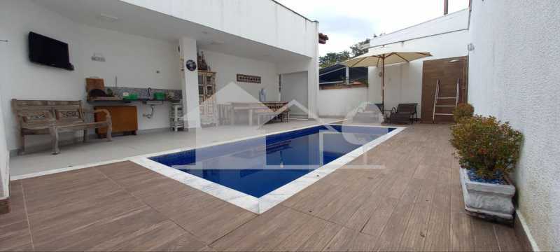 PISCINA - 17