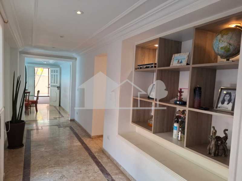 Conheça corredor do imóvel - Casa em Condomínio 4 quartos à venda Morada dos Pinheiros (Aldeia da Serra), Santana de Parnaíba - R$ 4.400.000 - 1002998 - 2 corredor - 2