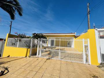 Casa 3 quartos para alugar Jardim Acapulco, Marília - R$ 3.300 - CNCA30190