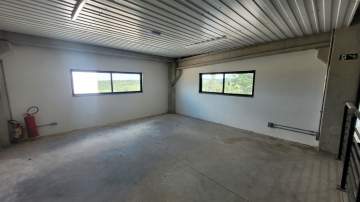Galpão 1100m² para alugar Distrito Industrial Luiz Toffoli (Lácio), Marília - R$ 20.000 - CNGA30001
