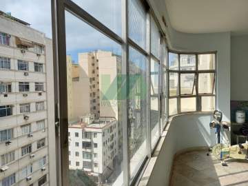 Ótima localização - vista lateral mar - 618