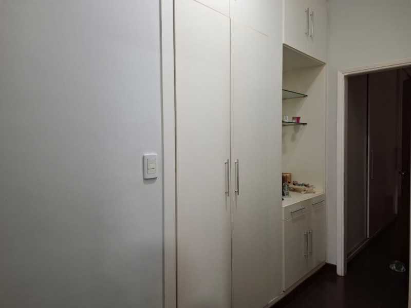CORREDOR SUITES ARMARIO - 9