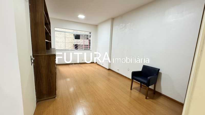 305 28m² 6. - 6