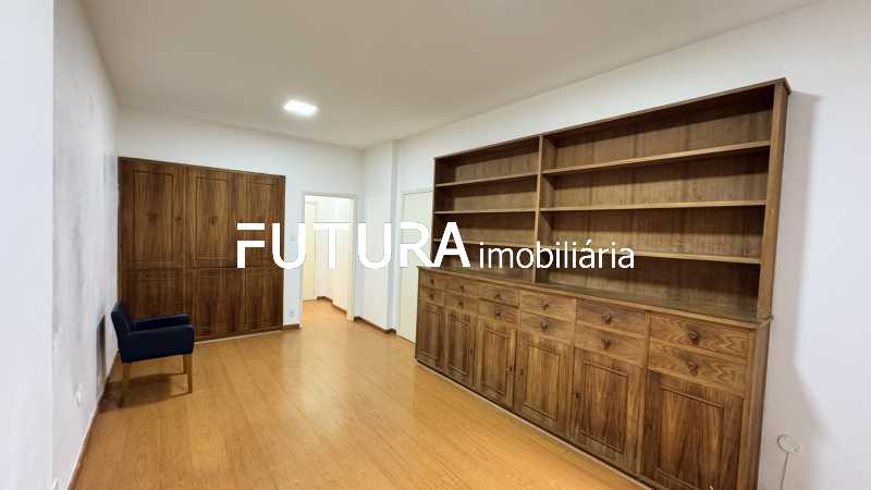 305 28m² 8. - 8