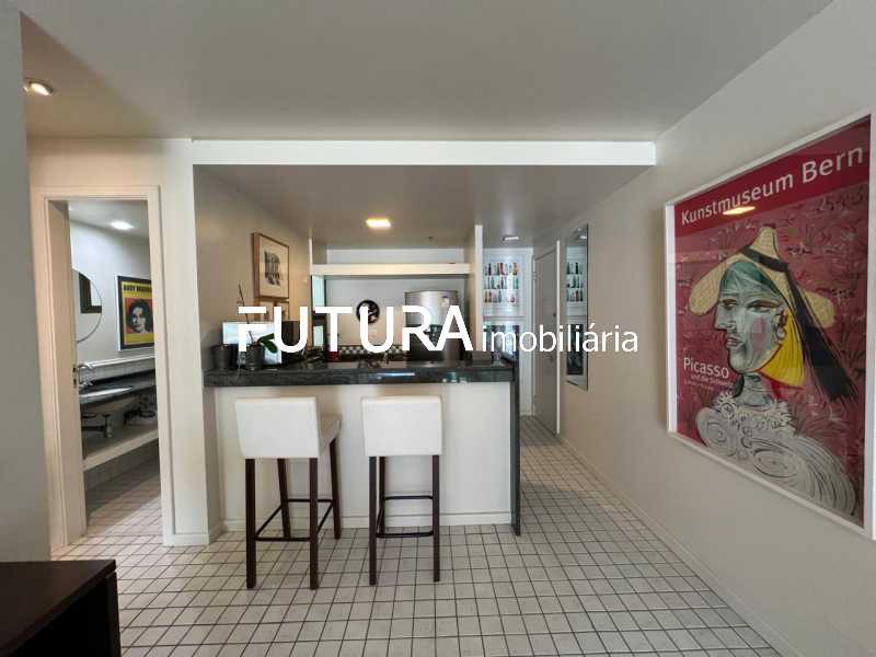 Conheça WhatsApp Image 2025-09-26 at 1 do imóvel - Apartamento à venda Avenida Epitácio Pessoa, Lagoa, Rio de Janeiro - R$ 1.580.000 - FTAP10113 - 11 WhatsApp Image 2025-09-26 at 1 - 11