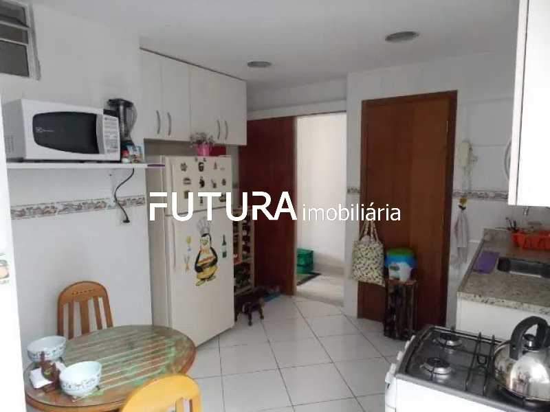 695511072967038 - 17