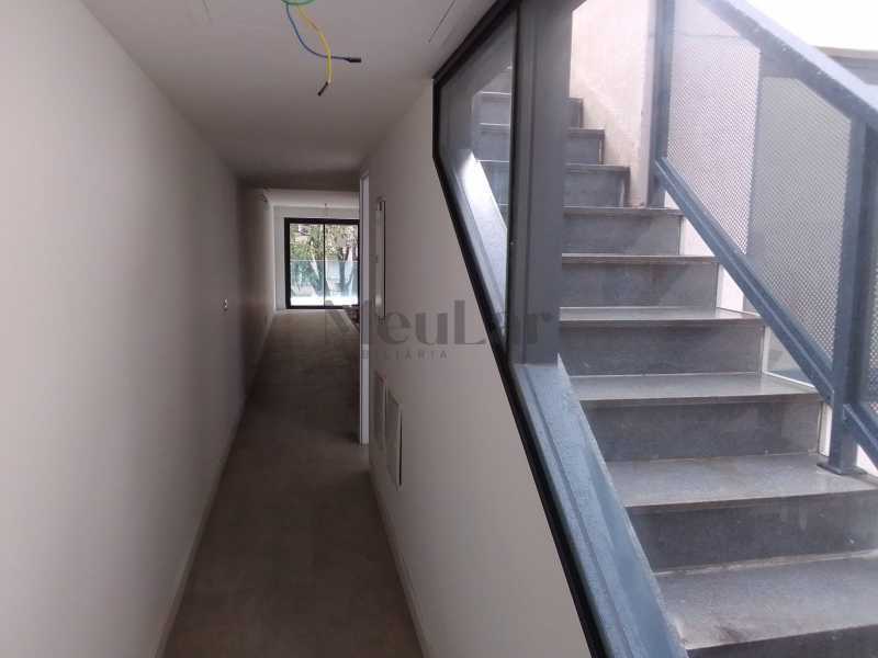 235_G1717174176 - 4