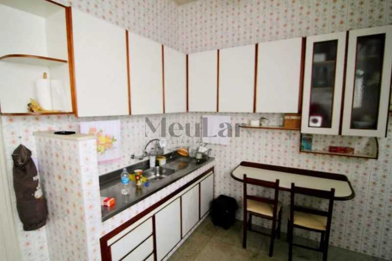 48a86763-274b-466e-ab15-89de95 - 16