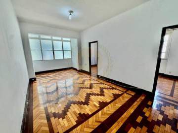 Ótima localização - Apartamento à venda Rua Martins Pena, Tijuca, Rio de Janeiro - R$ 450.000 - JWAP30085