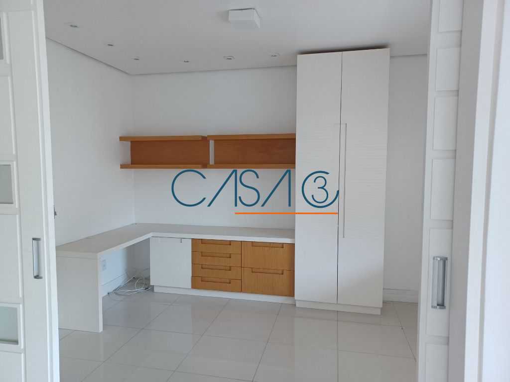 QUARTO - 8