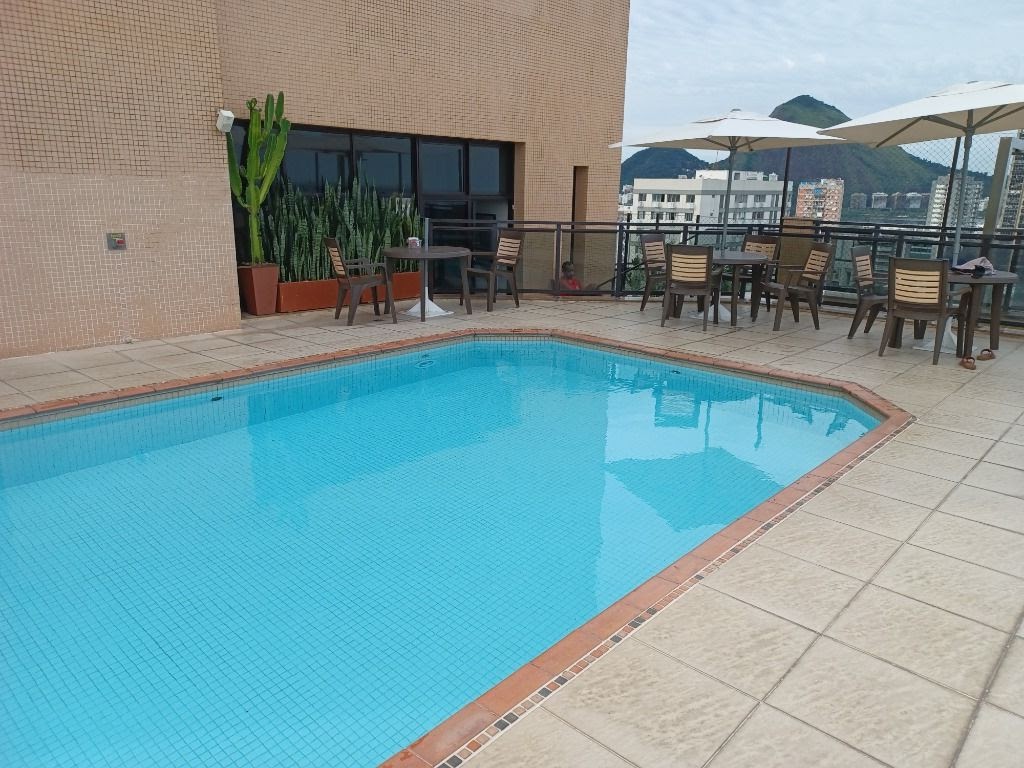 PISCINA - 25