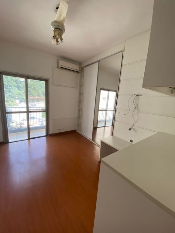 QUARTO I - 17