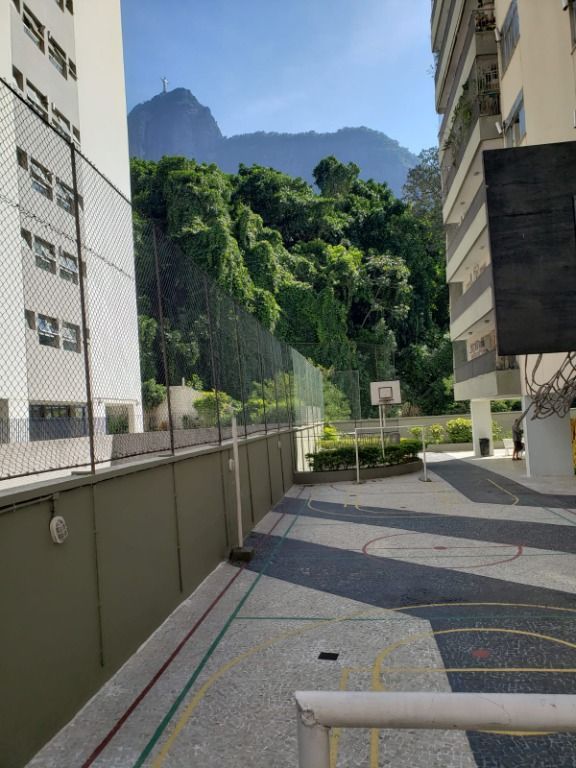 QUADRA POLIESPORTIVA - 28