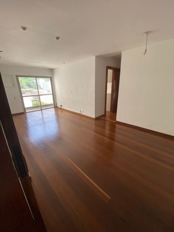 SALA - 1