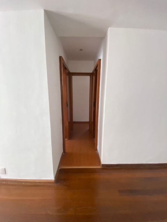SALA - 6