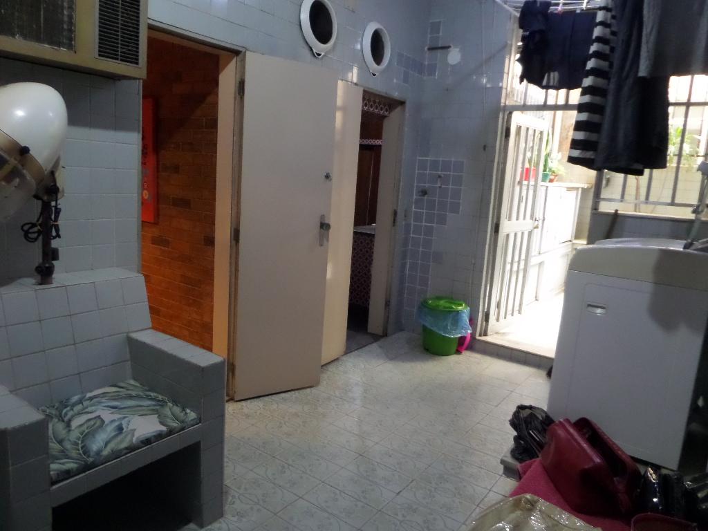 Area de Serviços - 19