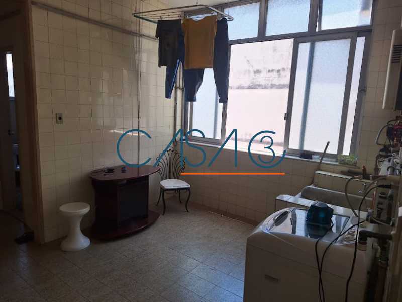 24 - Área de serviço. - 20