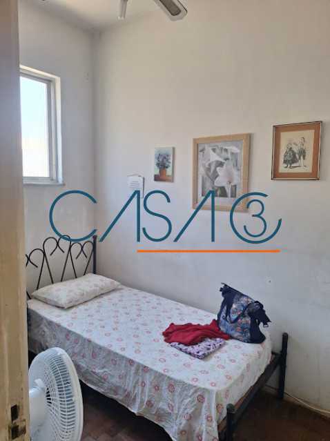 25 - Quarto 1 da área de serv - 21