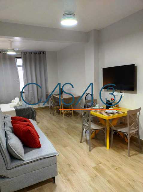 1 Sala. - 1