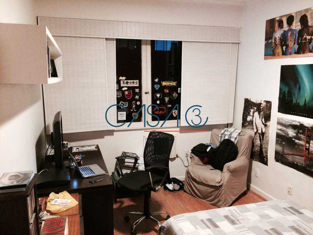 QUARTO II - 11