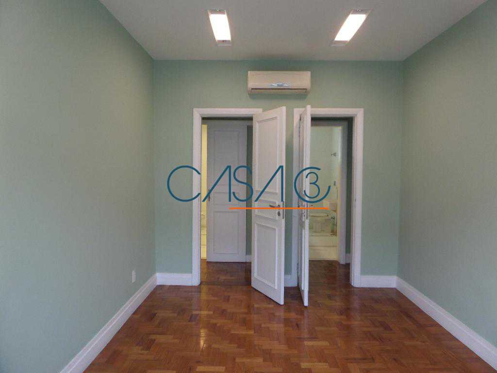 Suite Master - 8