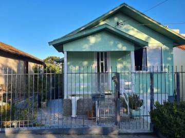 Ótima localização - Casa 3 quartos à venda Centro, Erechim - R$ 429.000 - RMCA30007