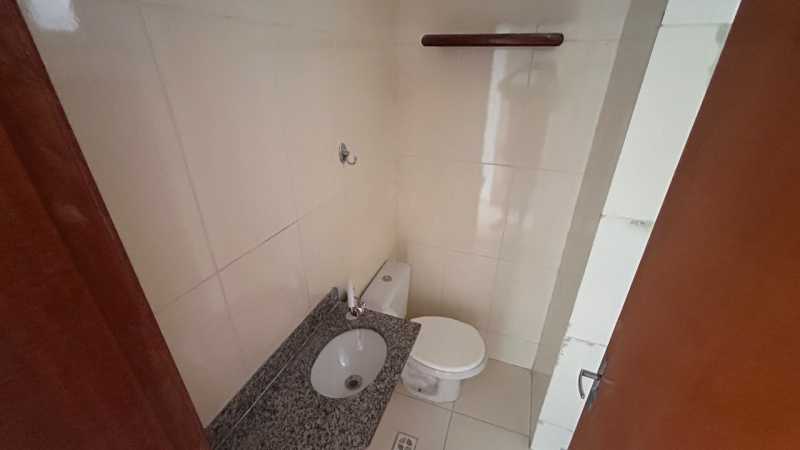 Conheça WhatsApp Image 2026-07-27 at 1 do imóvel - Casa Duplex à Venda em Bento Ribeiro| Vila Tranquila | 2 Quartos com Varanda e 1 Vaga - MNCV20003 - 21 WhatsApp Image 2026-07-27 at 1 - 21
