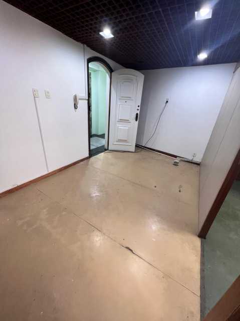 Entrada. - 9