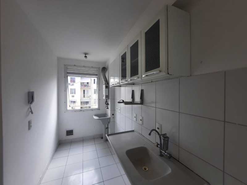 Conheça Cozinha e área. do imóvel - Apartamento para alugar Rua Misael de Mendonça, Parada de Lucas, Rio de Janeiro - R$ 800 - MNAP20087 - 11 Cozinha e área. - 11