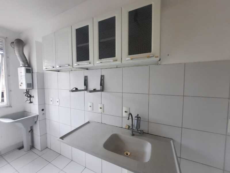Conheça Cozinha e área. do imóvel - Apartamento para alugar Rua Misael de Mendonça, Parada de Lucas, Rio de Janeiro - R$ 800 - MNAP20087 - 10 Cozinha e área. - 10
