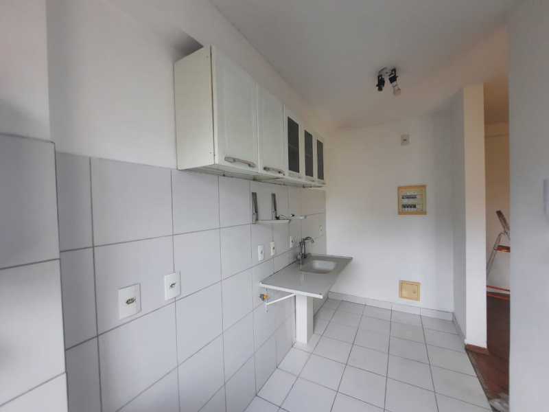 Conheça Cozinha. do imóvel - Apartamento para alugar Rua Misael de Mendonça, Parada de Lucas, Rio de Janeiro - R$ 800 - MNAP20087 - 9 Cozinha. - 9