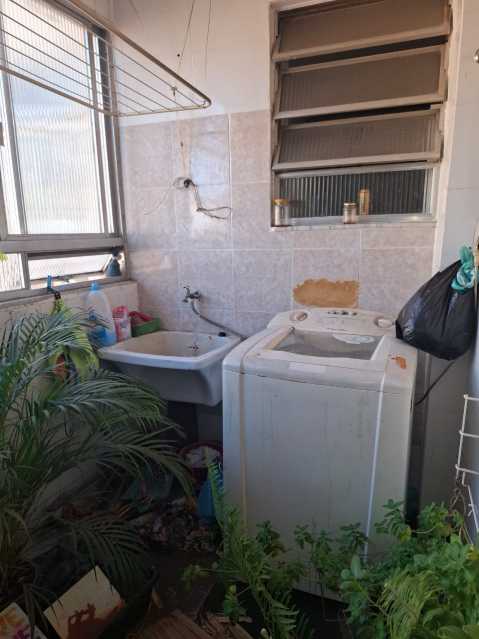 Área de serviço - 12