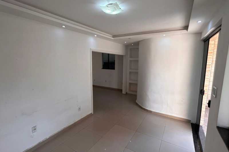 Conheça 4 do imóvel - Casa Linear à Venda em Jardim América | 2 Quartos com Suíte, Garagem para 4 Carros e Quintal - MNCA20016 - 4 4 - 4