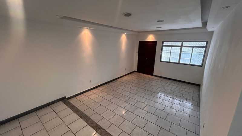 Conheça 8. do imóvel - Casa Bifamiliar à Venda no Jardim América | 4 Quartos, 2 Suítes e Vaga para 4 Carros - MNCA40008 - 7 8. - 7