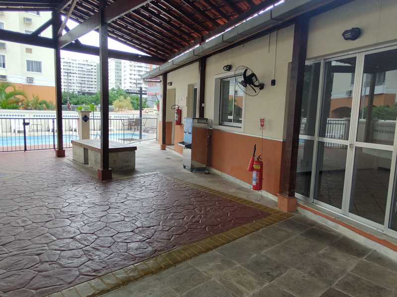Área da Piscina e Salao de Fe - 23