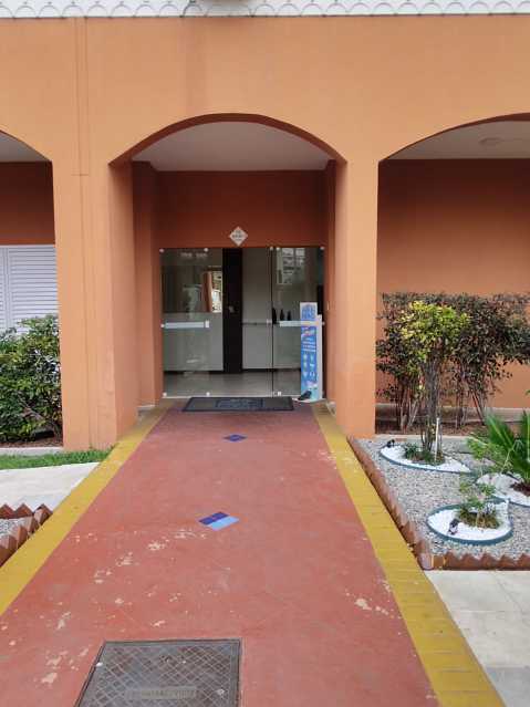 Entrada. - 19