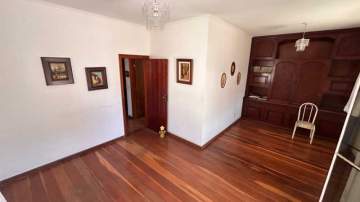 Casa à Venda em Irajá| 3 Quartos com Suíte, Varanda e Salão de Festas | 260m² - MNCN30001