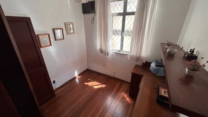 Conheça 8. do imóvel - Casa à Venda em Irajá| 3 Quartos com Suíte, Varanda e Salão de Festas | 260m² - MNCN30001 - 8 8. - 8