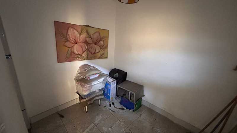 Conheça 17. do imóvel - Casa à Venda em Irajá| 3 Quartos com Suíte, Varanda e Salão de Festas | 260m² - MNCN30001 - 16 17. - 16