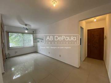 ACEITA FINANCIAMENTO - MAGALHÃES BASTOS - ÓTIMO APARTAMENTO, 02 DORMITÓRIOS, JUNTINHO A VILA MILITAR. - ABAP20483