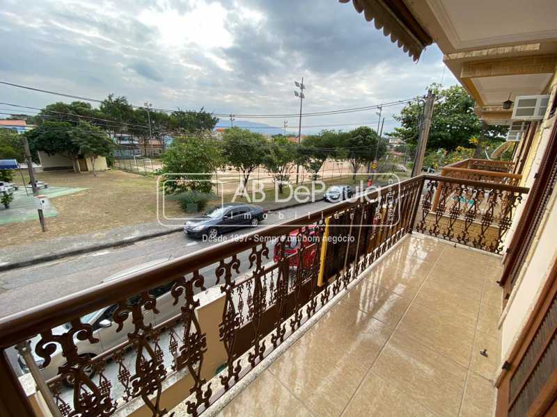 Conheça VARANDA QUARTO 03 do imóvel - JARDIM SULACAP - Ótima residencia Ampla com 106m2 construídos, 03 Dormitórios (Suíte e Armários planejados) - ABCA30122 - 18 VARANDA QUARTO 03 - 18