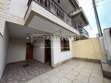 Imperdível - JARDIM SULACAP - Ótima residencia Ampla com 106m2 construídos, 03 Dormitórios (Suíte e Armários planejados) - ABCA30122