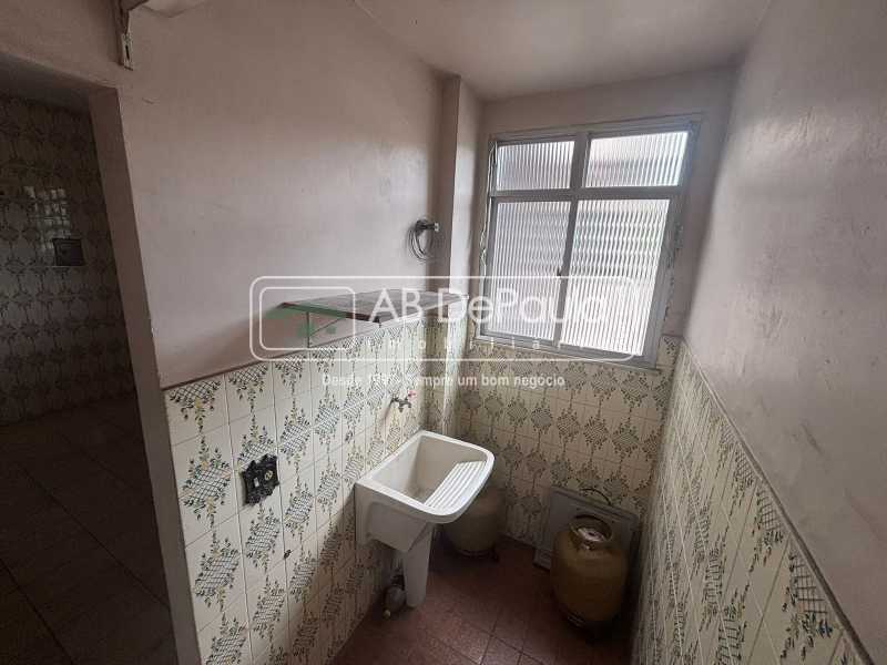 ÁREA DE SERVIÇO - 20