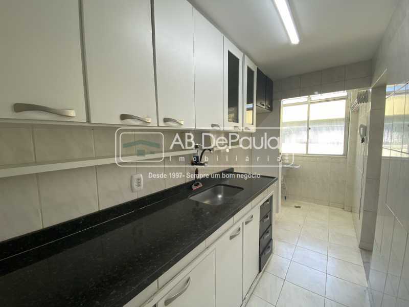 Conheça COZINHA COM ÁREA ANEXA do imóvel - VENDE OU ALUGA EM REALENGO - RUA DO GOVERNO, 676 - APARTAMENTO COM 02 QUARTOS - ABAP20524 - 13 COZINHA COM ÁREA ANEXA - 13