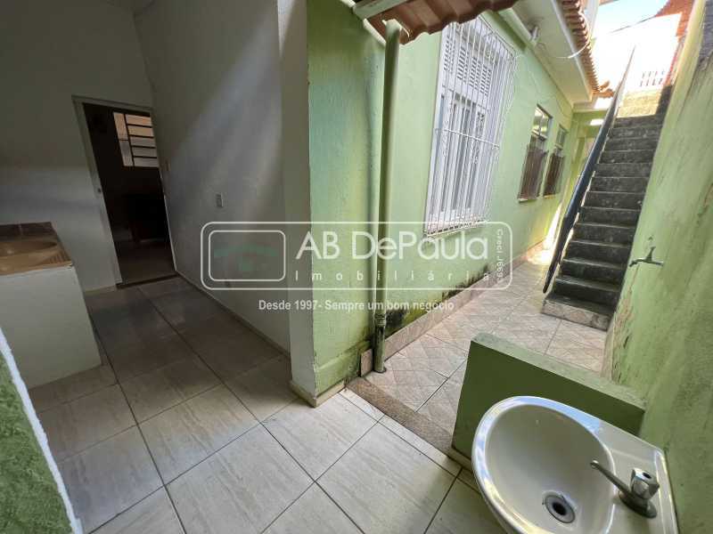 ÁREA DE SERVIÇO - 12