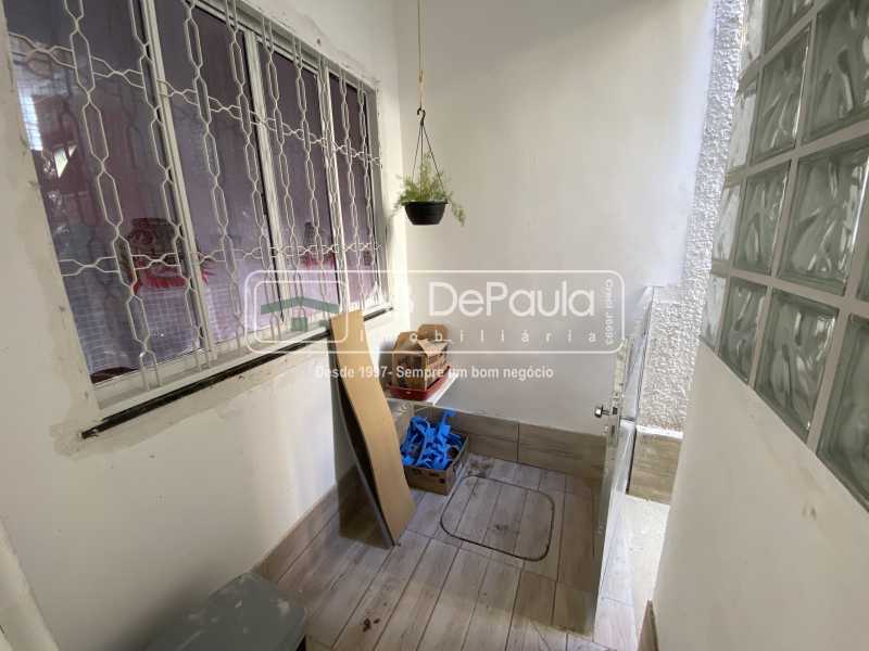 Conheça ENTRADA DO IMÓVEL do imóvel - VENDE EM REALENGO - R. COMANDANTE SANTOS PORTO - CASA DUPLEX DE FUNDOS COM 02 QUARTOS - ABCA20118 - 21 ENTRADA DO IMÓVEL - 21